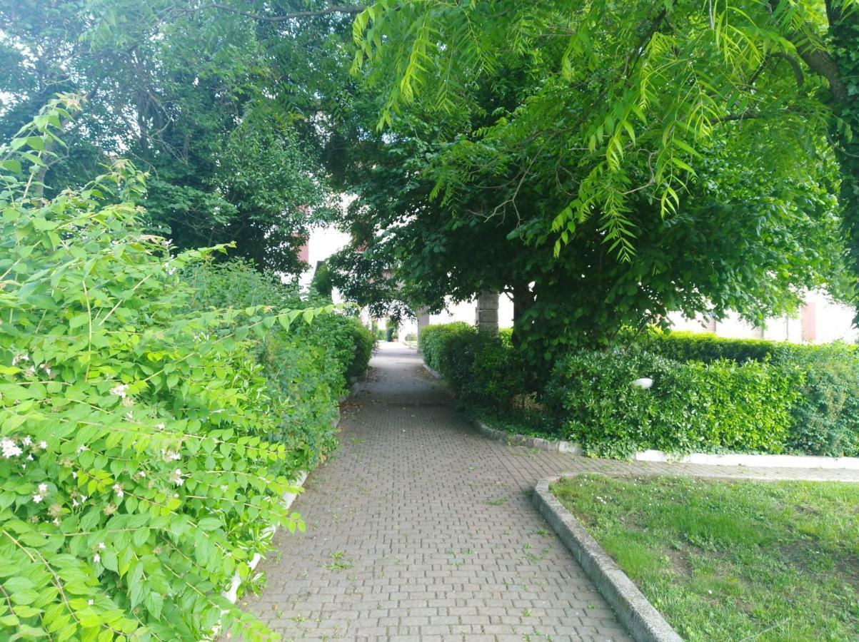 Вилла Designcontrodesign Дезенцано-дель-Гарда Экстерьер фото